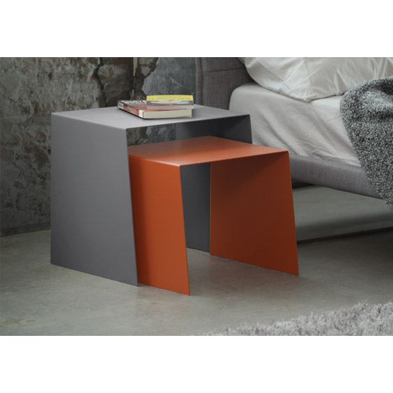 Trica Ego Nesting Table