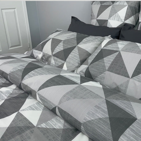 Quadrant Duvet and Shams - Queen